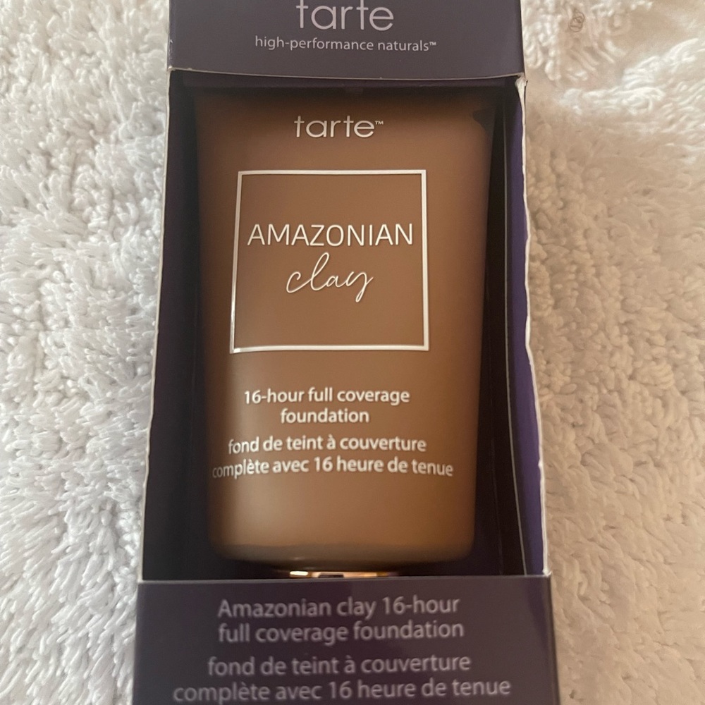 tarte Amazonian Clay 16 hour foundation- 51N Deep Neutral